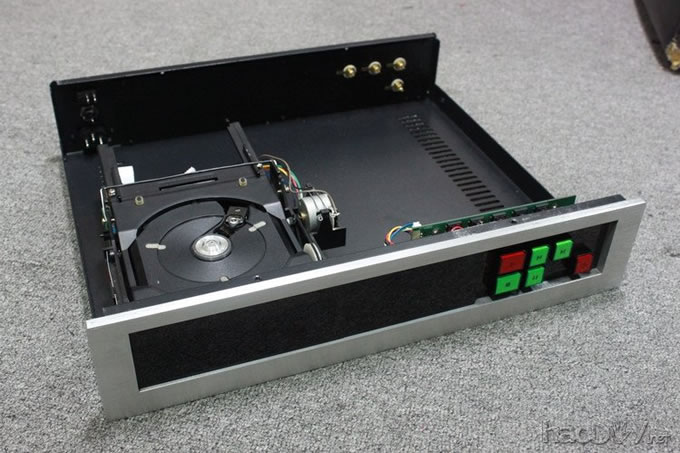 Ƹ COMPACT DISC PLAYER CDM4