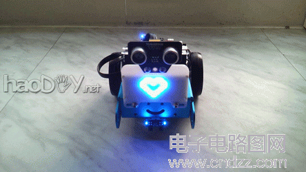 会“做”搞怪表情的小车,还可以红外遥控!