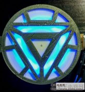 做个方舟反应炉戴上,化身钢铁侠!