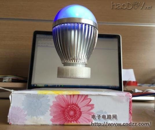 分享一只美轮美奂的磁悬浮彩灯,设计很赞