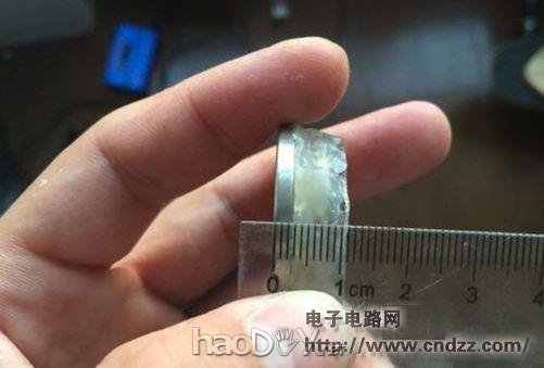 分享一只美轮美奂的磁悬浮彩灯,设计很赞