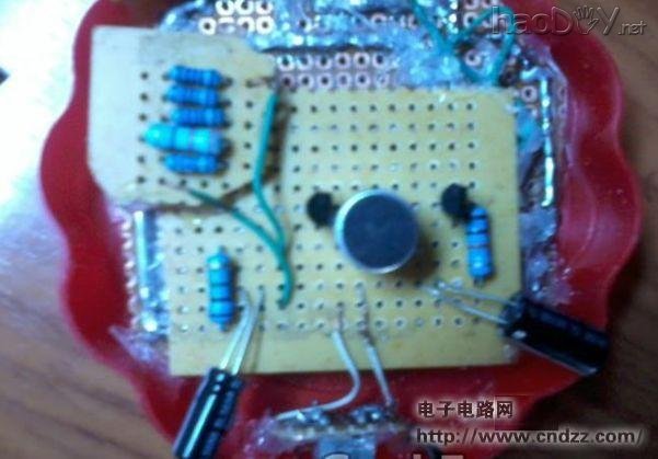 �����ߺ����Ƶ�����LED���ɵƣ����������趯��