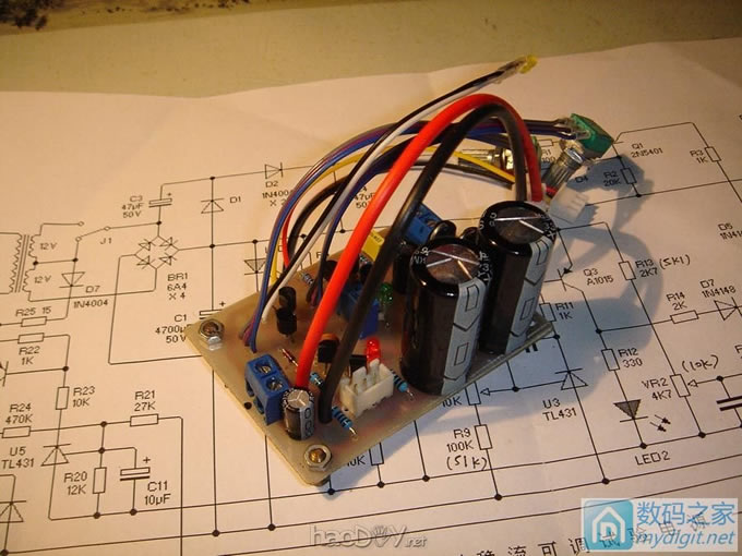 0.02~15V0.02~2AѹʵõԴ